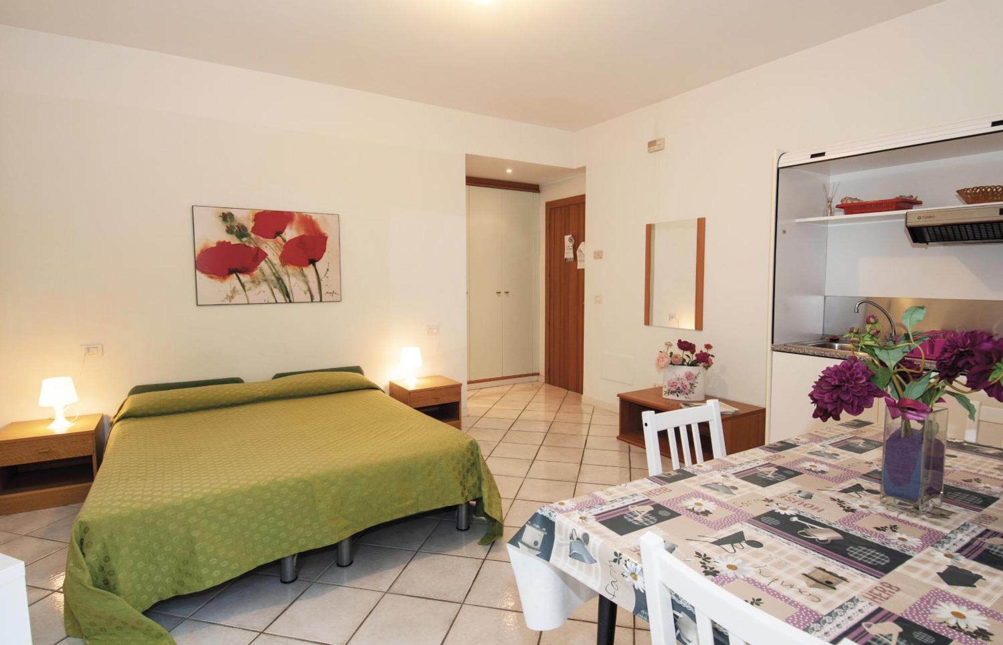 Green Village Accommodations Colico Exterior photo