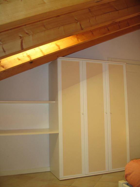 Green Village Accommodations Colico Room photo